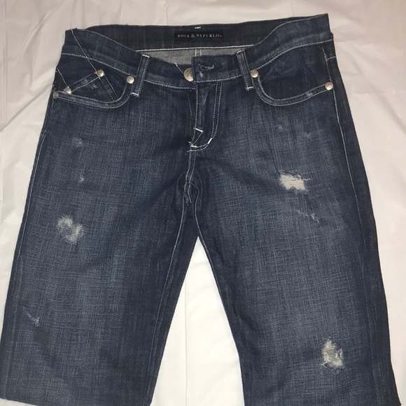 ✨Rock&Republic Boot Cut Jeans - Picture 2 of 7